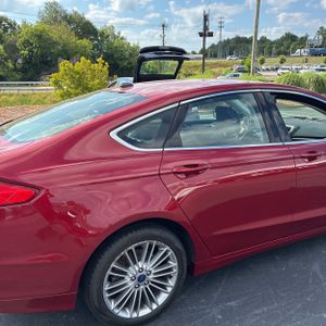 FORD FUSION SE - 9