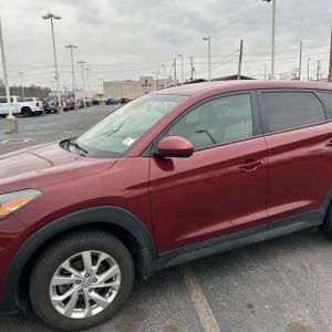 HYUNDAI TUCSON SE - 2