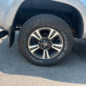 2018 Toyota TACOMA TRD SPORT — миниатюра 19