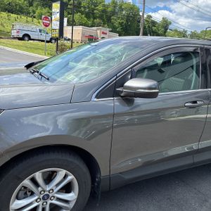 FORD EDGE SEL - 2