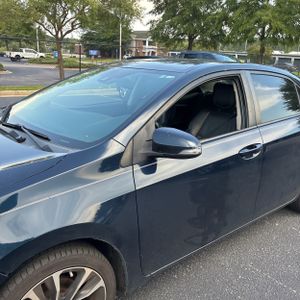 2018 Toyota COROLLA SE — фото 2