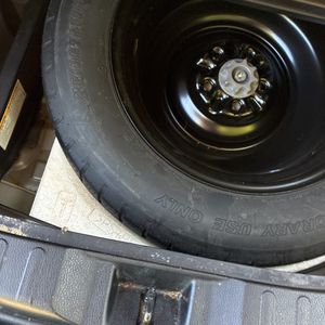 2013 Toyota RAV4 LE 照片 40