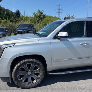 2015 Cadillac ESCALADE LUXURY 照片 2