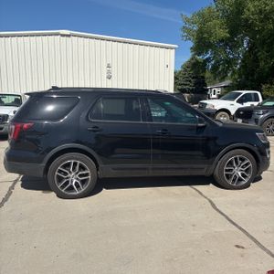 FORD EXPLORER SPORT - 10