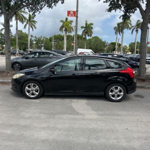 FORD FOCUS SE - 3