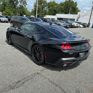 صورة 5 لـ 2025 FORD MUSTANG ECOBOOST