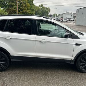 2018 FORD ESCAPE SE 照片 11