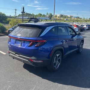 HYUNDAI TUCSON LIMITED - 8