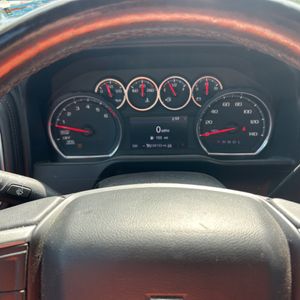 صورة 39 لـ 2019 Chevrolet SILVERADO 1500 RST