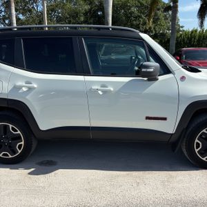 2015 JEEP RENEGADE TRAILHAWK — миниатюра 11