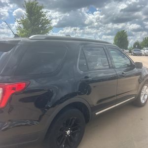 FORD EXPLORER XLT - 9