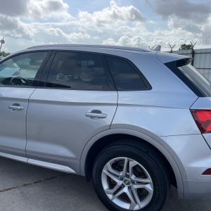 AUDI Q5 2.0T PREMIUM - 6