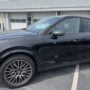 PORSCHE CAYENNE COUPE - 2