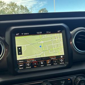 صورة 37 لـ 2022 JEEP WRANGLER UNLIMITED SAHARA