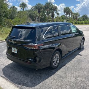 2025 Toyota SIENNA LE 8-PASSENGER 照片 8