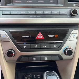 صورة مصغرة 37 لـ 2018 Hyundai ELANTRA SE