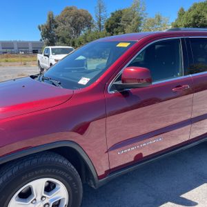 2016 JEEP GRAND CHEROKEE LAREDO — фото 2