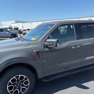 FORD F-150 XLT - 2