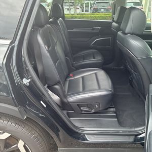 صورة مصغرة 35 لـ 2025 KIA TELLURIDE S