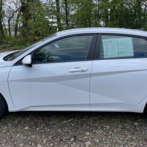 HYUNDAI ELANTRA SEL - 4