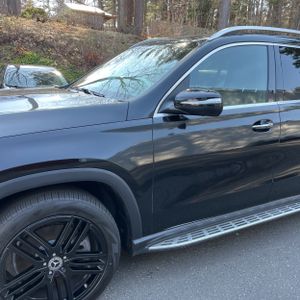 MERCEDES-BENZ GLS - 2