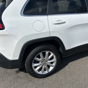 JEEP CHEROKEE LIMITED - 9