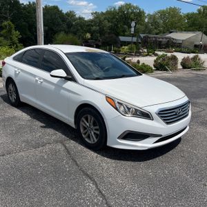 صورة مصغرة 12 لـ 2016 Hyundai SONATA SE