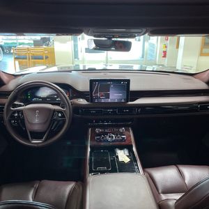 صورة مصغرة 38 لـ 2022 Lincoln AVIATOR BLACK LABEL