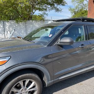 FORD EXPLORER XLT - 2