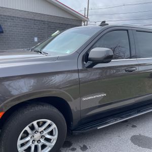 CHEVROLET SUBURBAN LS - 2