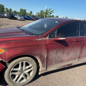 FORD FUSION SE - 2