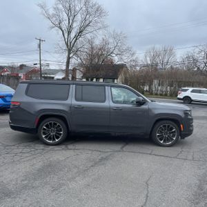 JEEP GRAND WAGONEER L SERIES III OBSIDIAN - 10