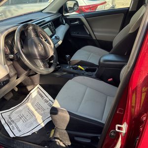 صورة 32 لـ 2018 Toyota RAV4 XLE