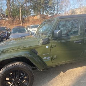 JEEP WRANGLER 4XE UNLIMITED SAHARA 4X4 - 2