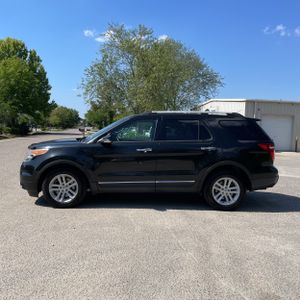 FORD EXPLORER XLT - 3