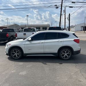 BMW X1 XDRIVE28I - 3
