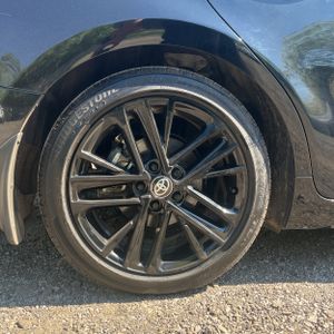 2025 Toyota CAMRY SE thumbnail 19