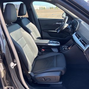 2025 BMW X1 XDRIVE28I — миниатюра 33