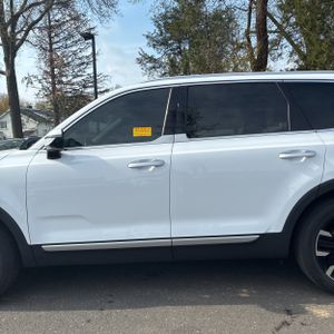 KIA TELLURIDE SX - 4