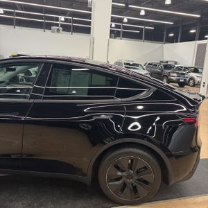 TESLA MODEL Y LONG RANGE - 6