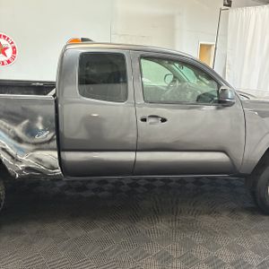 صورة 10 لـ 2018 Toyota TACOMA SR