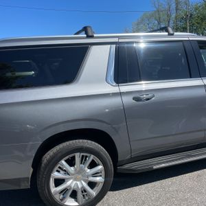 CHEVROLET SUBURBAN HIGH COUNTRY - 8