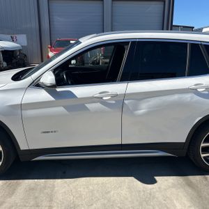 BMW X1 XDRIVE28I - 3