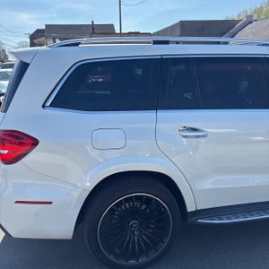 MERCEDES-BENZ GLS - 9