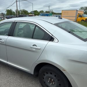 FORD TAURUS SE - 6