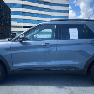 FORD EXPLORER ST - 4