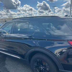 FORD EXPLORER XLT - 6