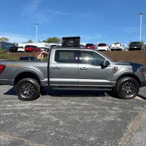 FORD F-150 TREMOR - 10