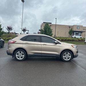FORD EDGE SEL - 10