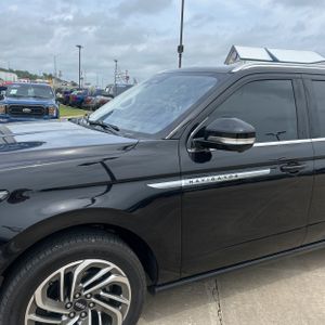 LINCOLN NAVIGATOR L RESERVE - 2